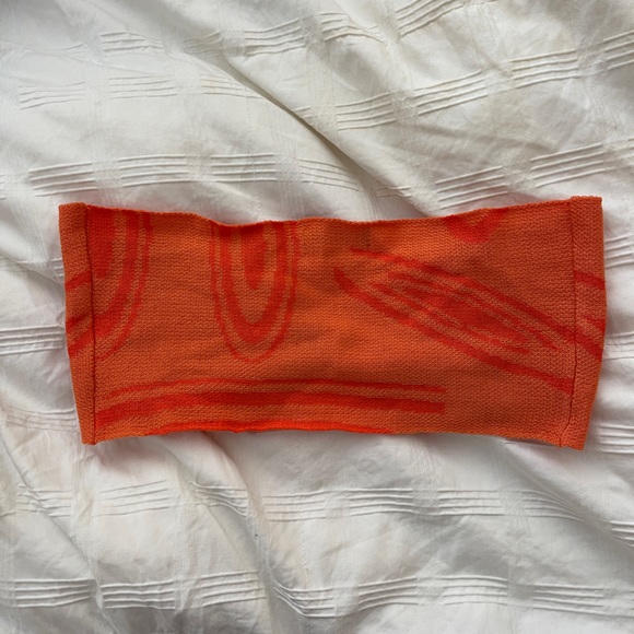 Orange halter top - Picture 2 of 2